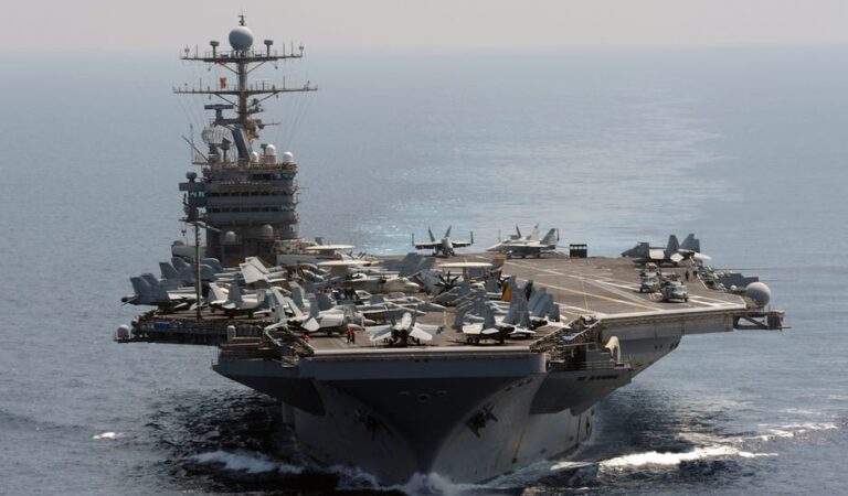 Alljärgnev pärineb 1995. aasta oktoobris Newfoundlandi ranniku lähedal tegelikult asetleidnud raadio teel vahetatud vestlusest USA mereväelaevastiku aluse ja Kanada rannavalve vahel.