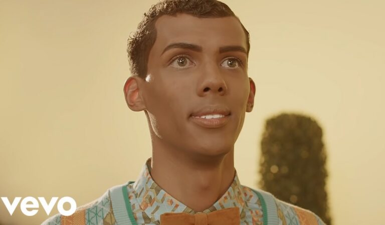 Stromae – papaoutai (Official Video)