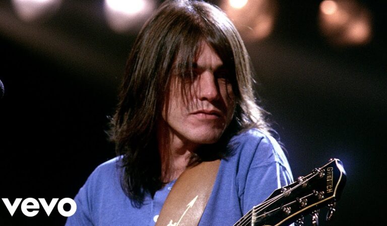 AC/DC – Thunderstruck (Official Video)