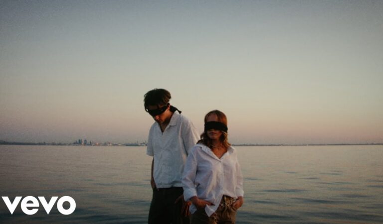 Merilin Mälk, säm – 11 (Lyric Video)