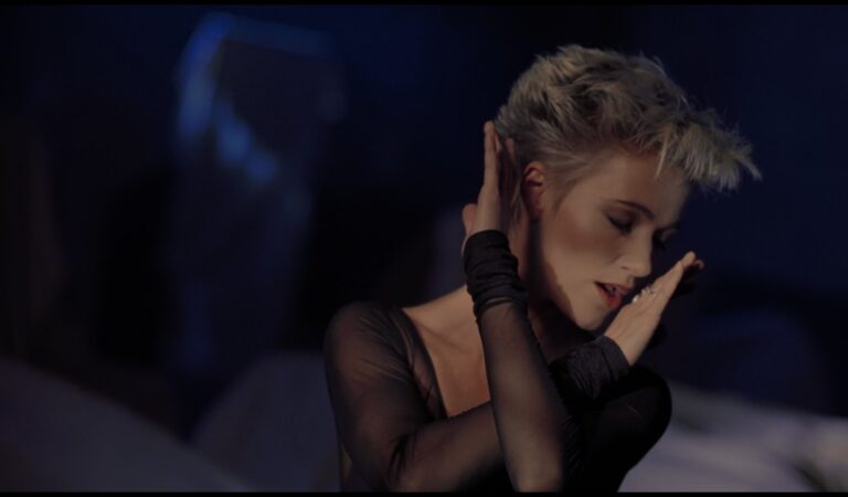 Roxette – It Must Have Been Love (Official Music Video) (Remastered)